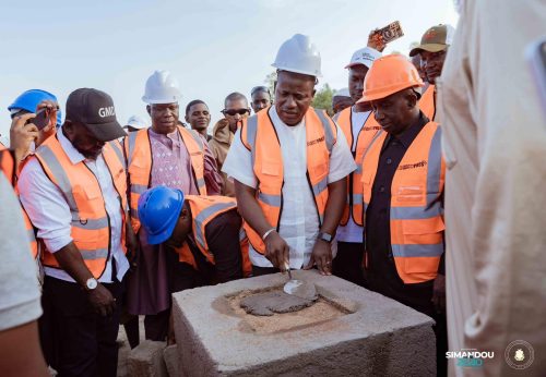 Dabola : le ministre Ismaël NABÉ lance les travaux du complexe académique moderne Barry Diawadou