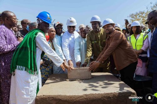 Dabola : le Ministre Ismaël NABE lance les travaux de plusieurs infrastructures sociales